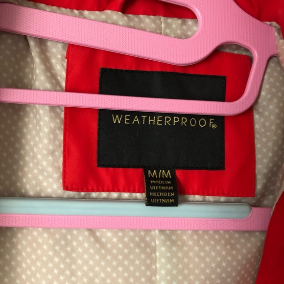 Red rain jacket coat - Picture 3 of 3